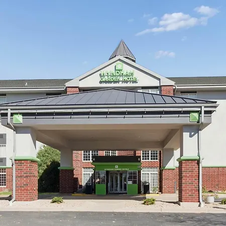 Wyndham Garden Madison Fitchburg-3