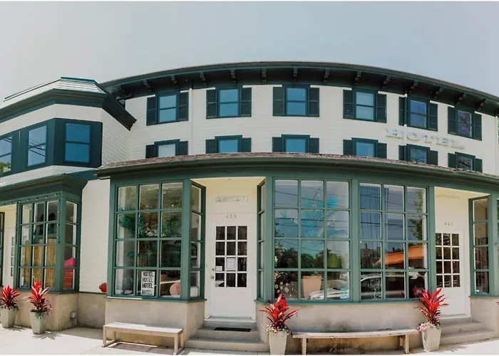 Zey Hotel Greenport