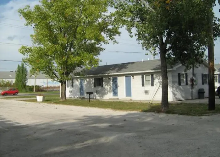 White Caps Motel And Rv Park Port Clinton