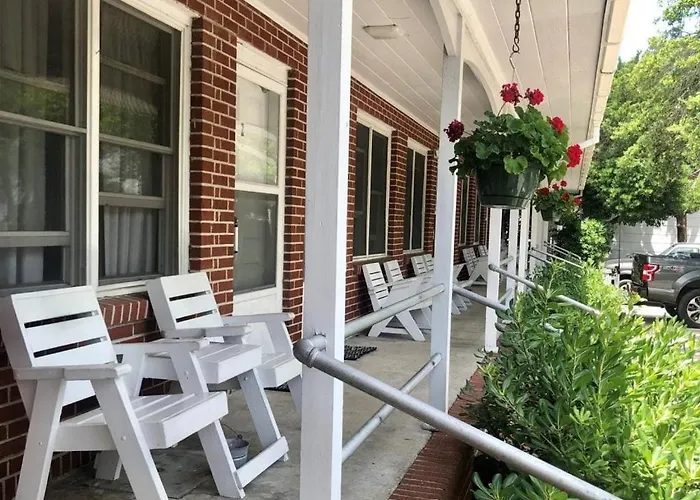 Bluff Shoals Hotel Ocracoke