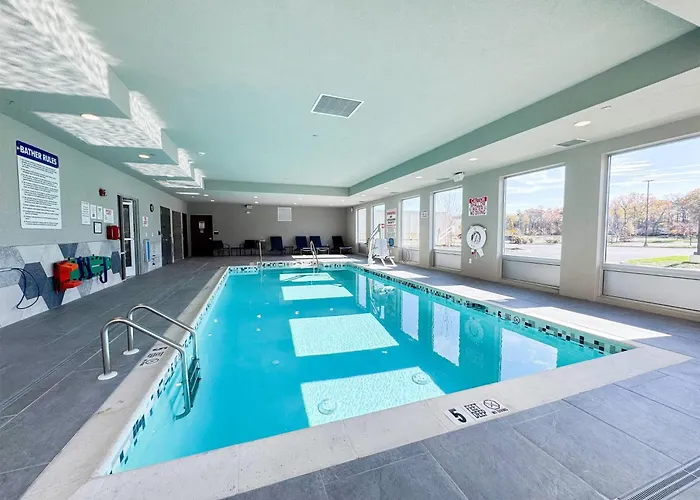 La Quinta Inn & Suites By Wyndham Mount Laurel Moorestown