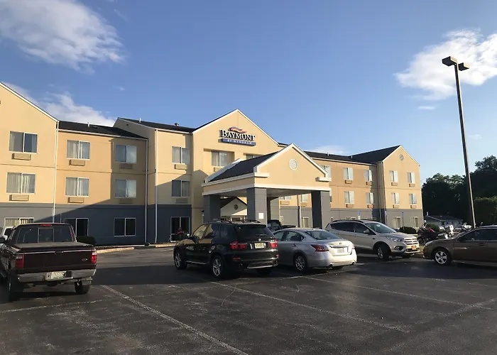 Baymont By Wyndham Chambersburg Hotel