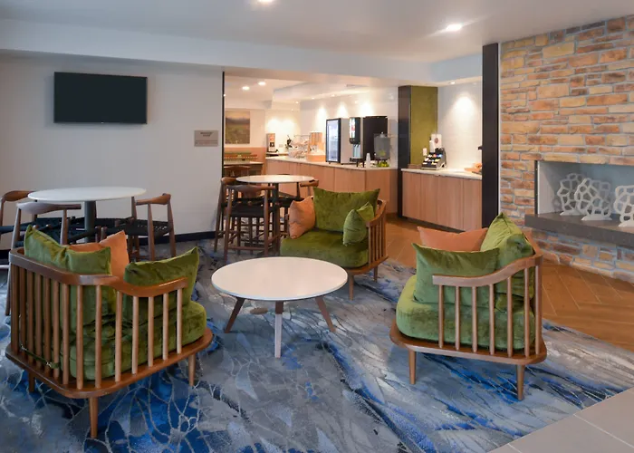 Fairfield Inn & Suites By Marriott Pittsburgh New Stanton