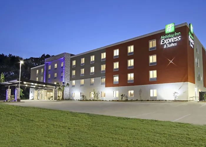 Holiday Inn Express & Suites Columbus North By Ihg