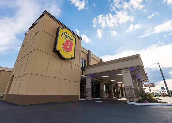 Super 8 By Wyndham Goldsboro Motel