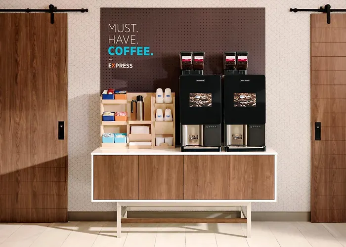 Holiday Inn Express And Suites Madison Central By Ihg