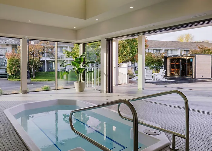 Balcomo, A Ramada By Wyndham Penticton