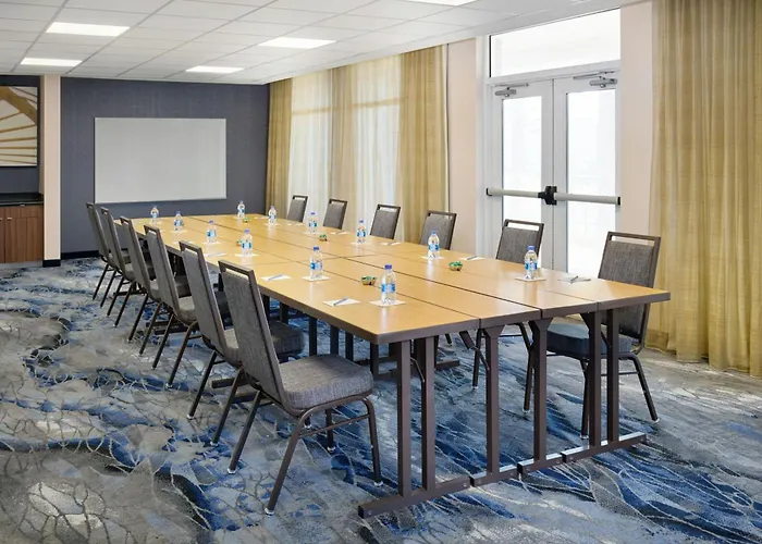 Fairfield Inn & Suites By Marriott Charlotte Airport