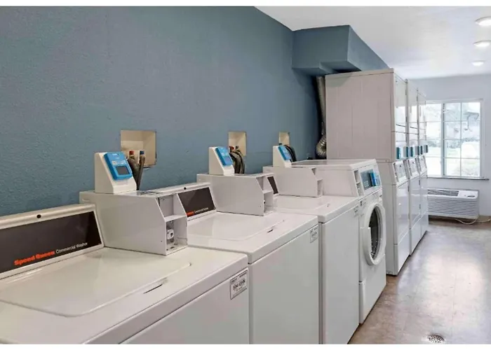 Studio 6 Extended Stay Birmingham Pelham Al