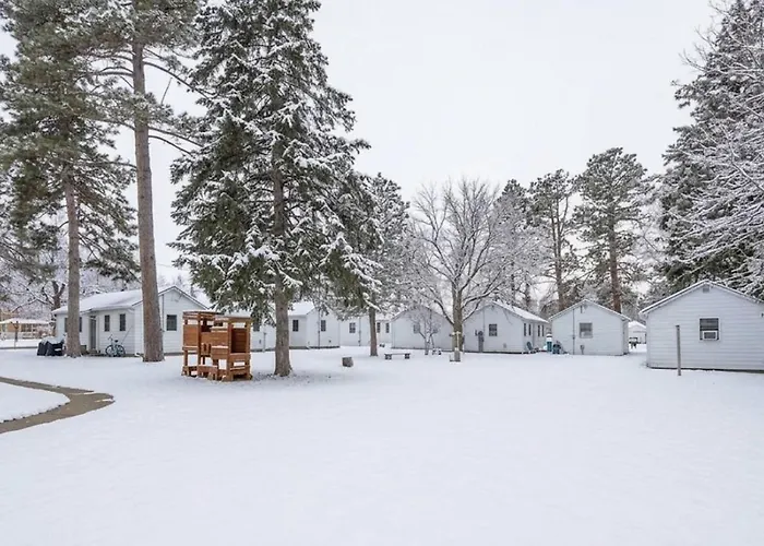Spearfish Cottages