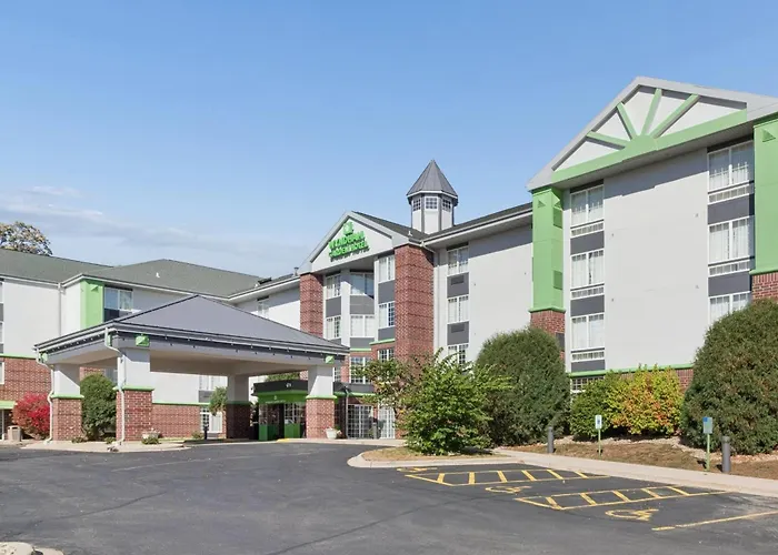 Wyndham Garden Madison Fitchburg Hotel